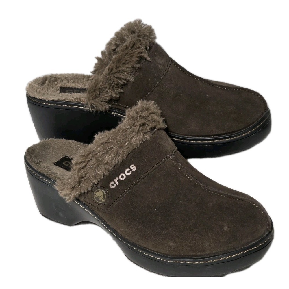 Crocs Cobbler Eva  Womens Size 6 Clogs Brown Suede Faux Fur Wedge Heel Mule - Picture 3 of 6